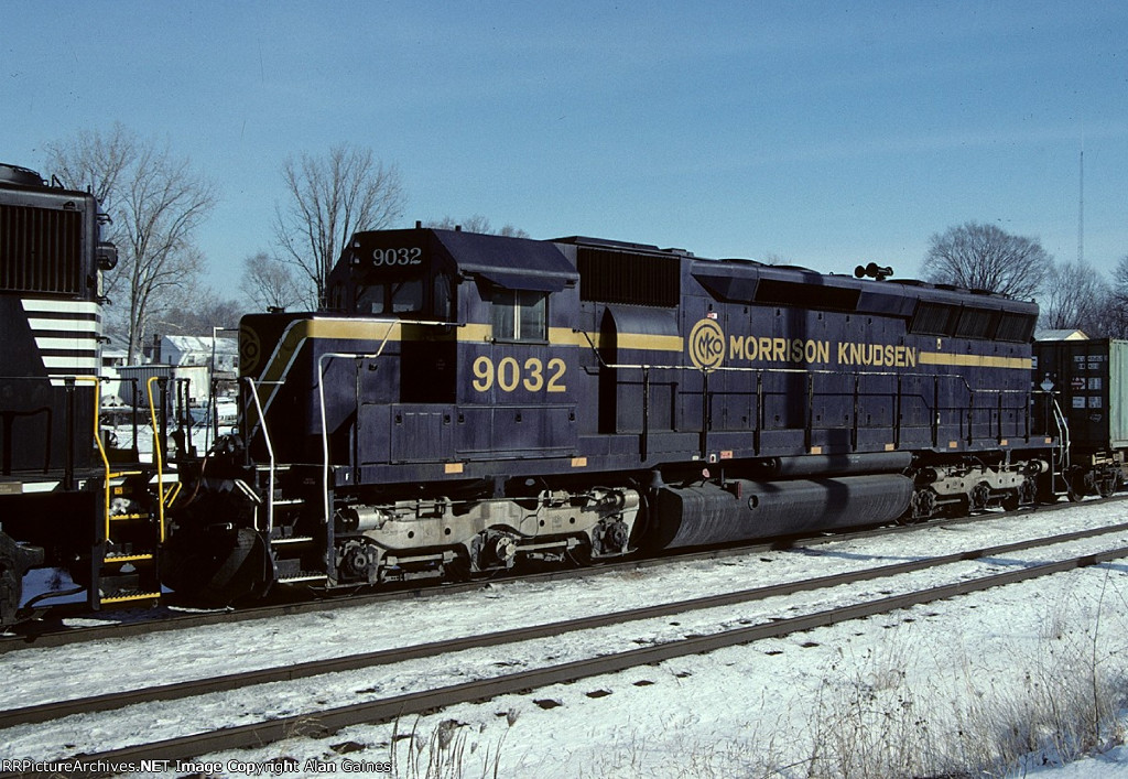 MKCX 9032